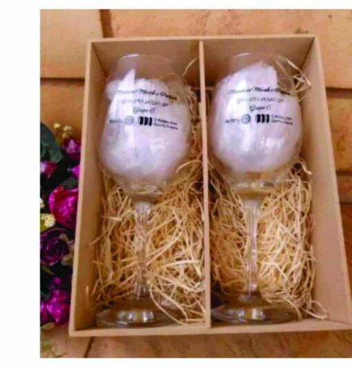 Kit Mdf Personalizada duas taças de vinho Barone 385ml